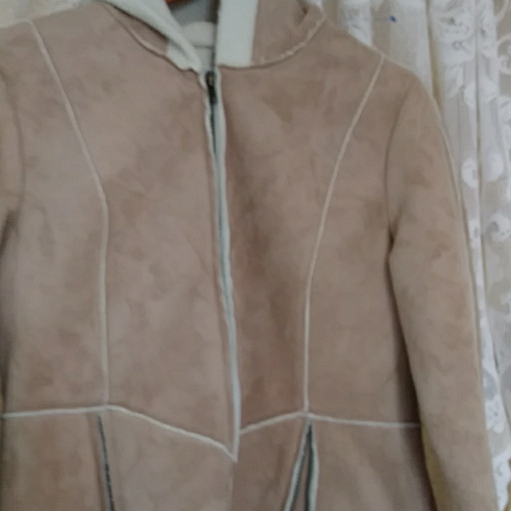 Beige Jacket - Picture 4 of 8